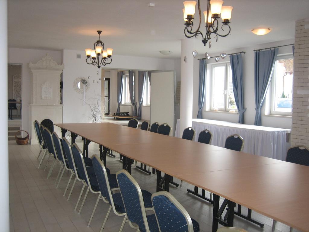 파프로트키 Gosciniec Rycerski B&B 외부 사진